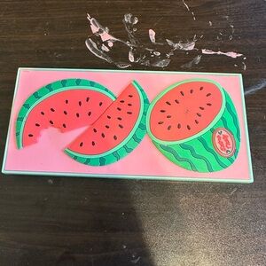 I heart revolution, makeup palette